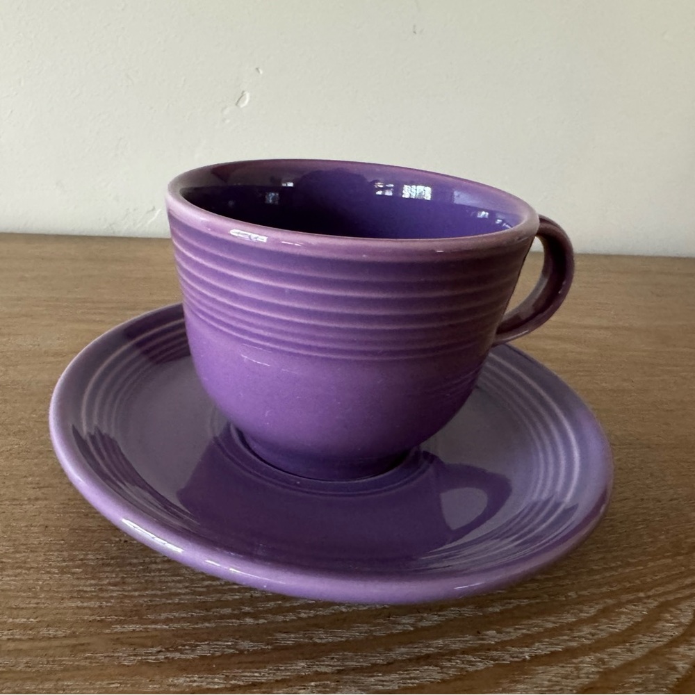 Vintage Fiesta Lilac Five Piece Dinnerware Set - Picture 6 of 15